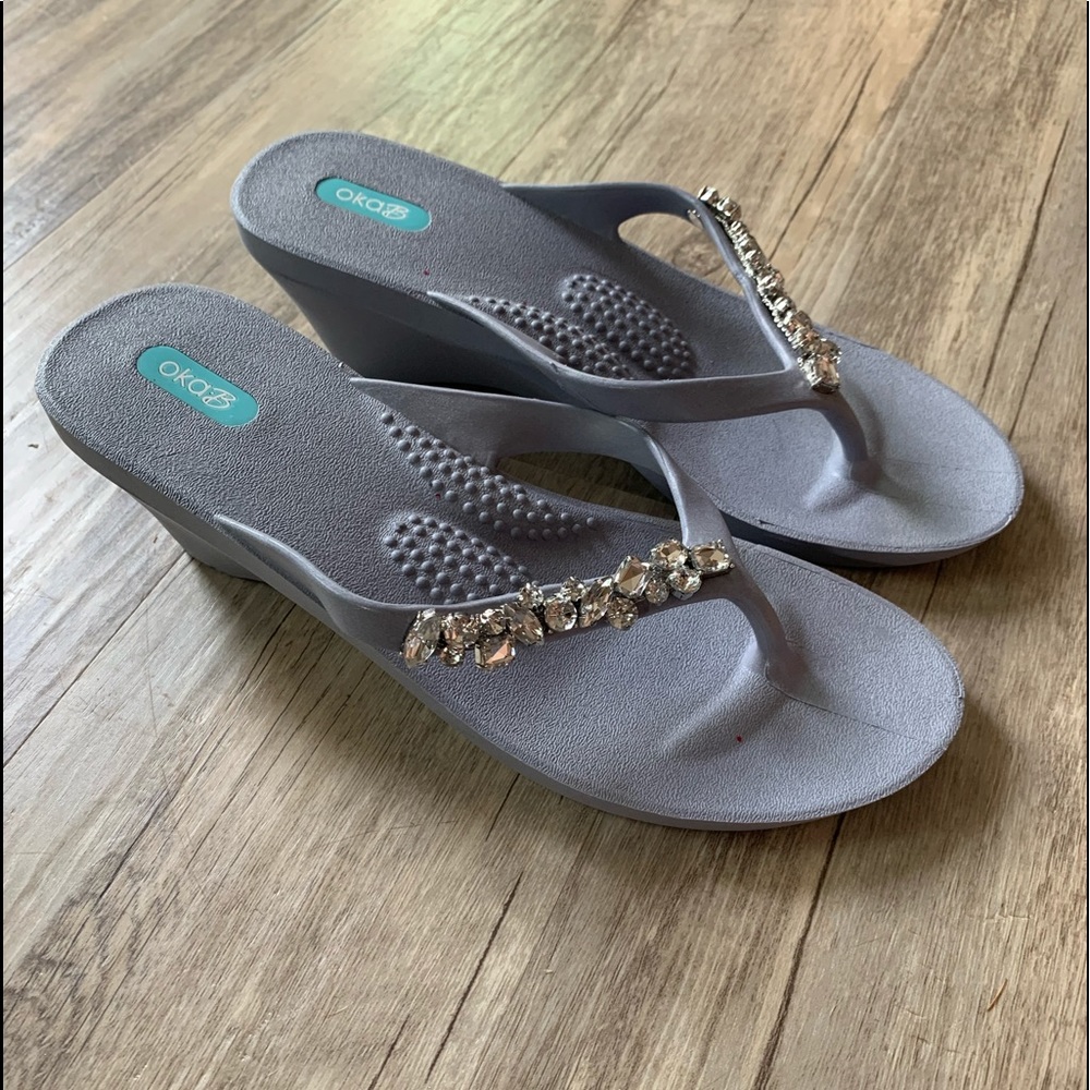 Oka.B | Crystal Strand wedge sandal grayish purple